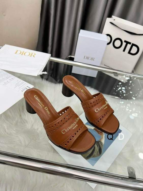 Picture of Dior Shoes _SKUDiorsz35-4053740.5CMGDT1102